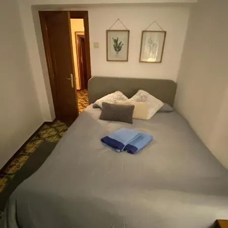 Habitacion Con Balcon Privado. Accommodatie bij particulieren Valencia